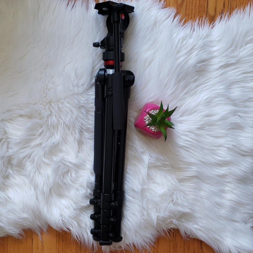 Manfrotto Black Premium Aluminum BeFree Tripod